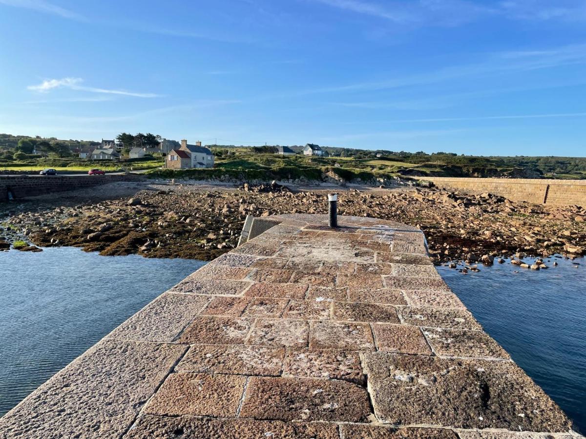 Au Petit Brick - Cosy Beachfront House Maupertus-sur-Mer エクステリア 写真
